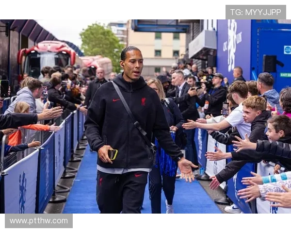 利物浦切尔西考察哥伦比亚17岁中场