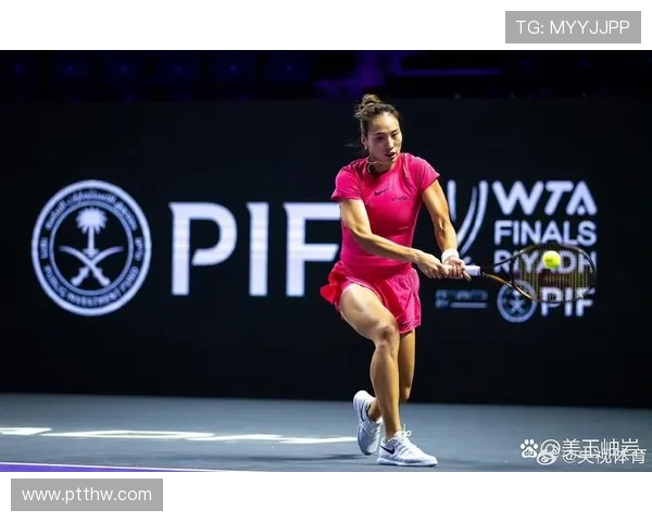 郑钦文逆转胜进32强 三连胜迎战莱巴金娜